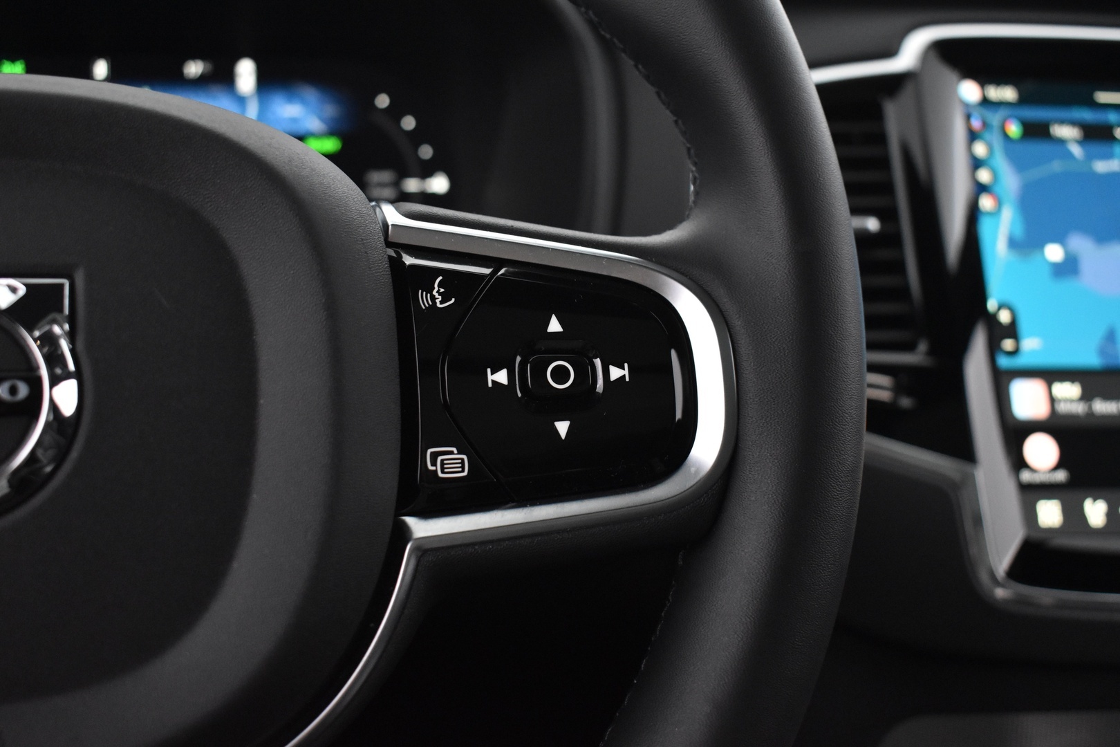 VOLVO XC90 2024