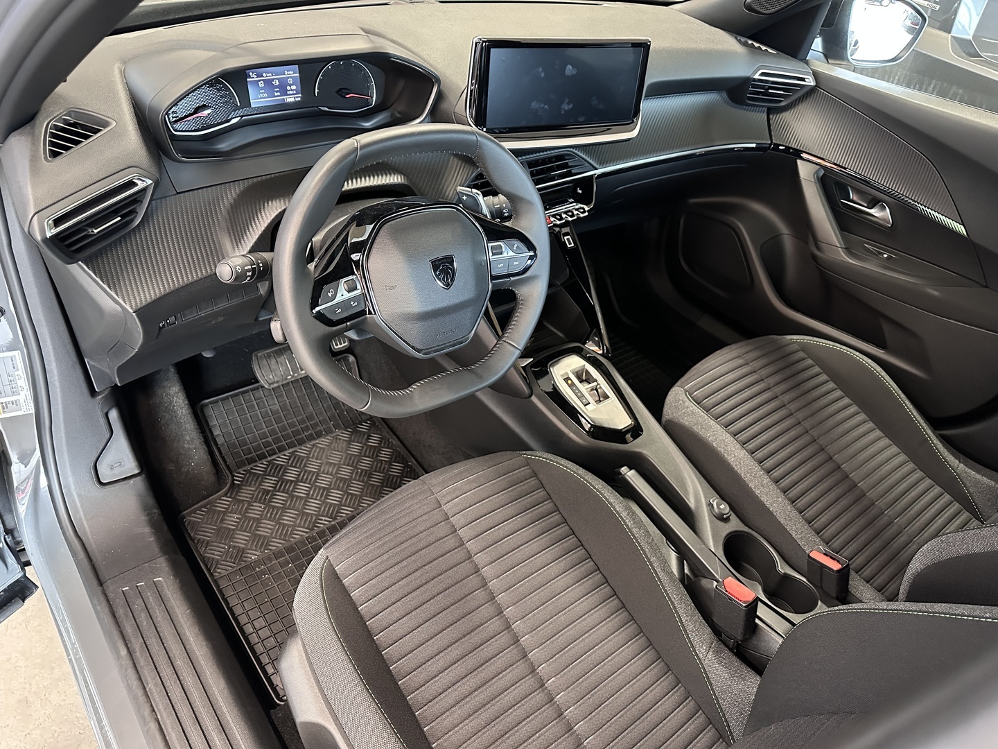 PEUGEOT 2008 2024