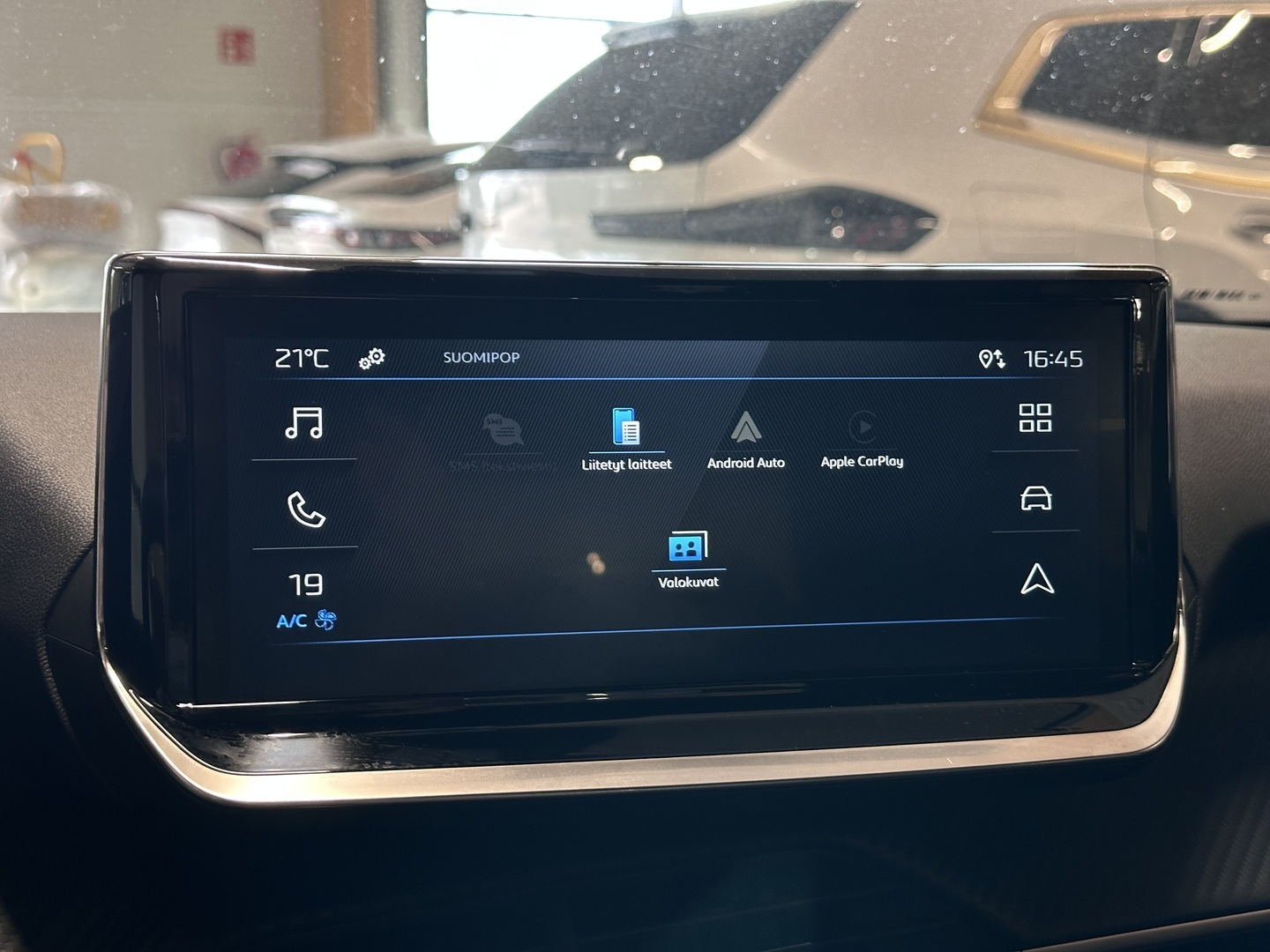 PEUGEOT 2008 2024