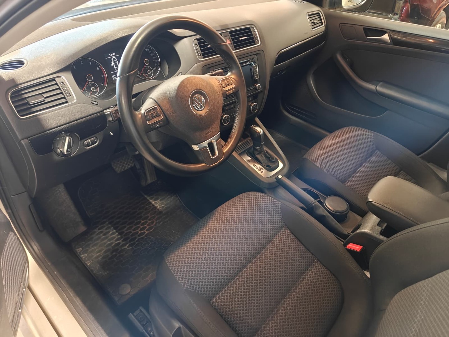 VOLKSWAGEN Jetta 2014