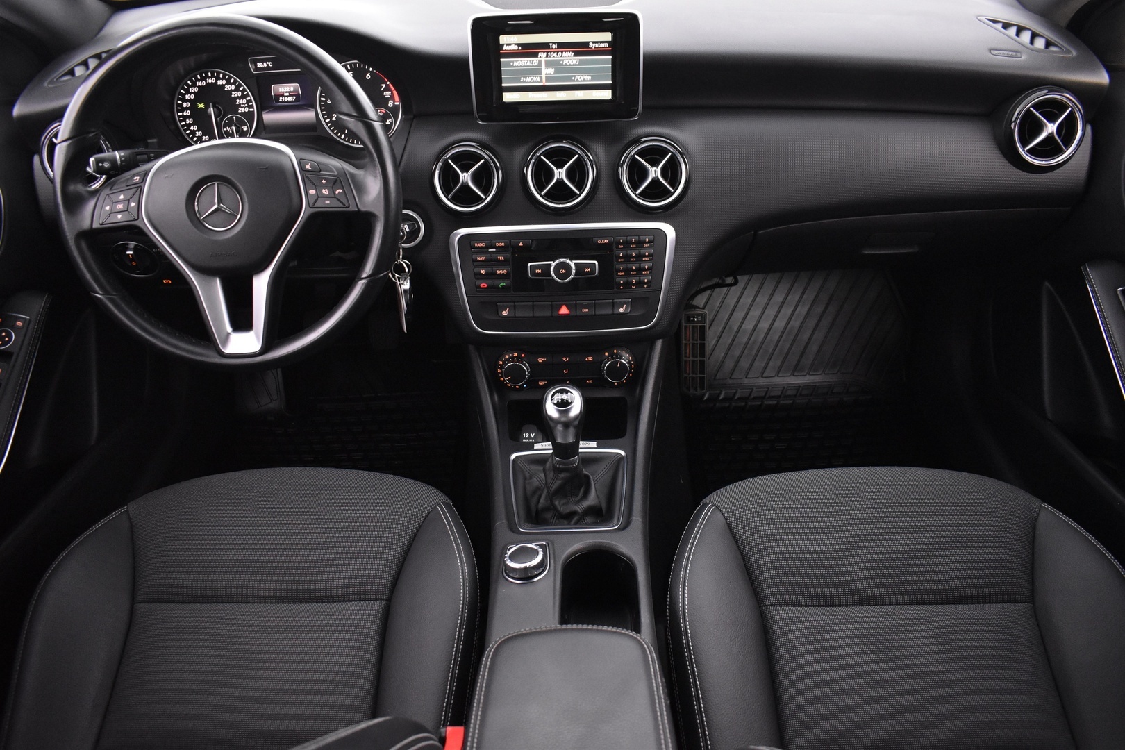 MERCEDES-BENZ A 2014