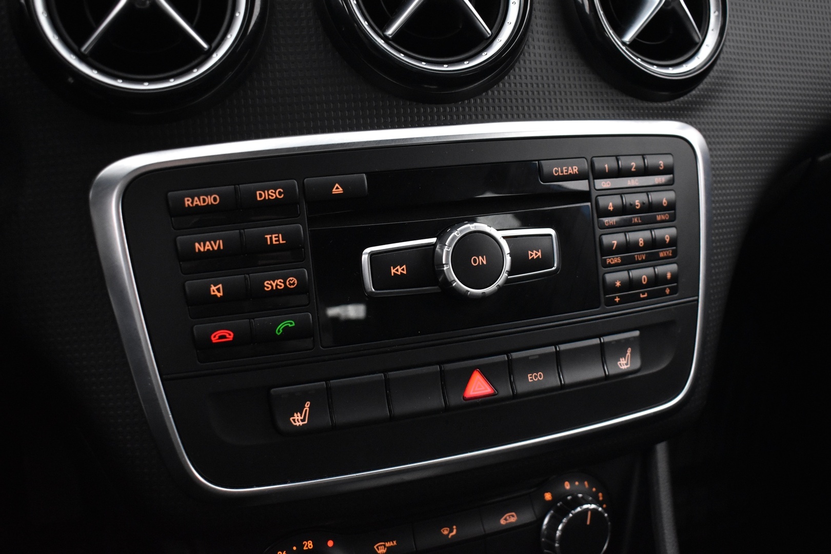 MERCEDES-BENZ A 2014