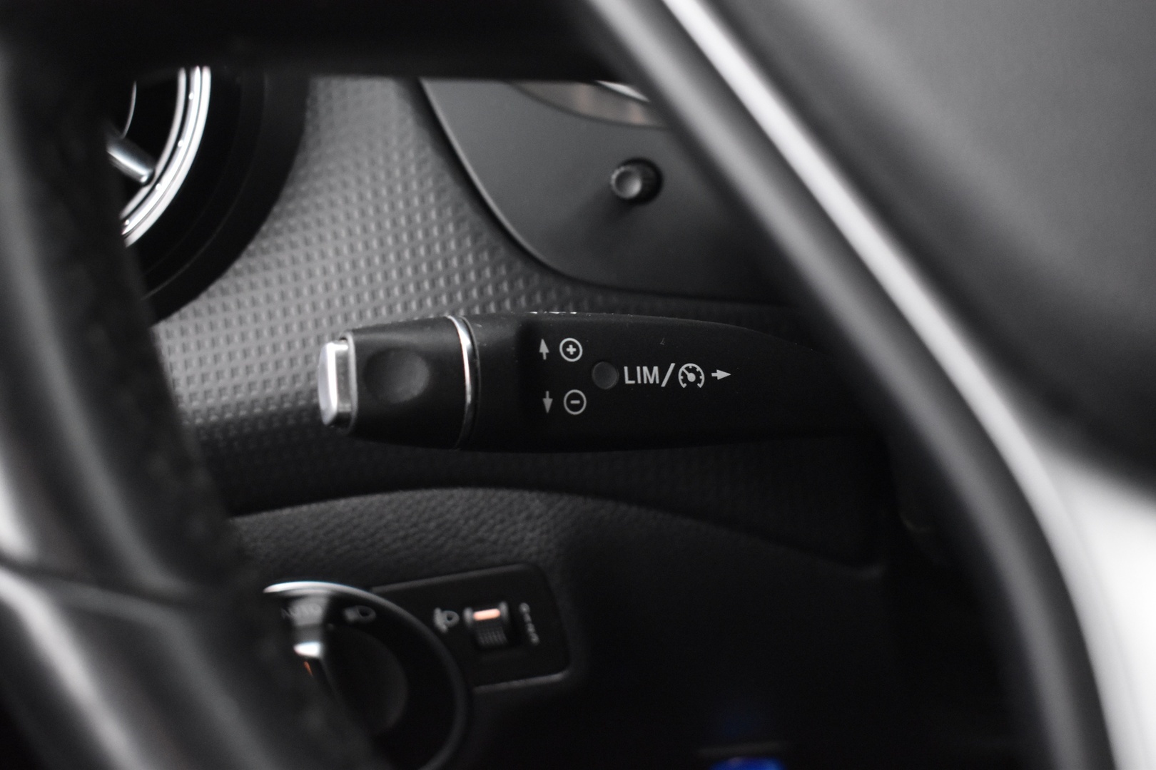 MERCEDES-BENZ A 2014