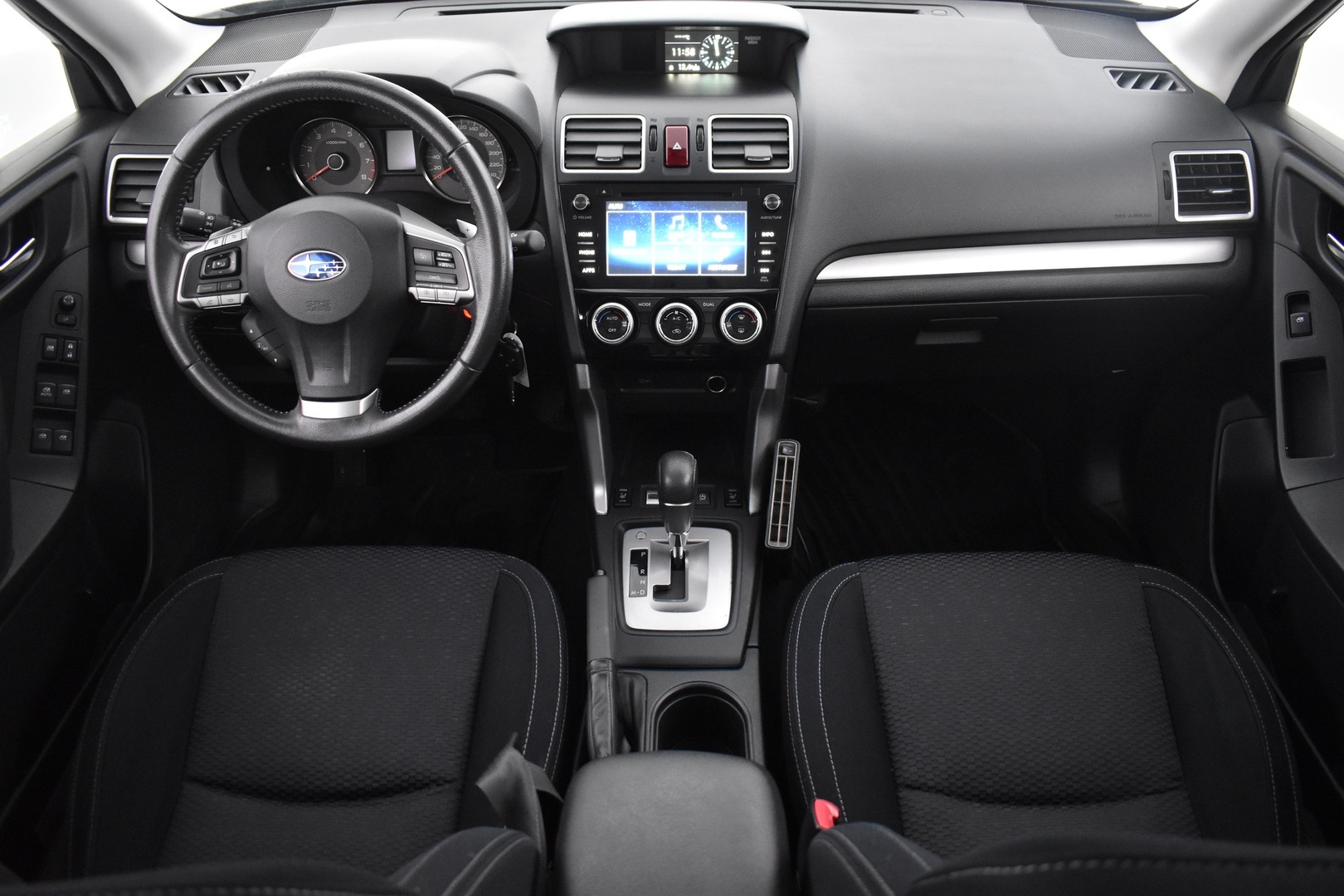 SUBARU Forester 2016