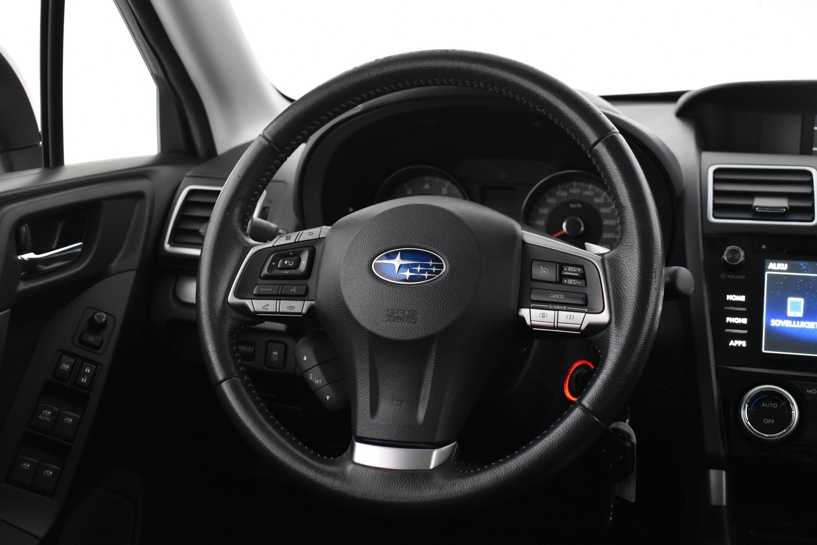 SUBARU Forester 2016