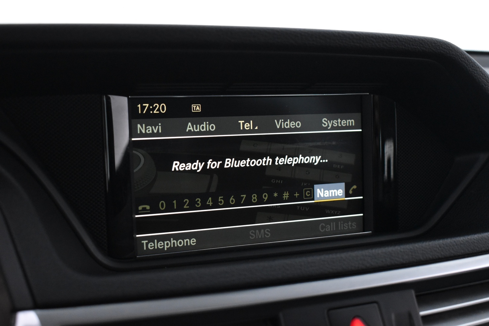 MERCEDES-BENZ E 2011