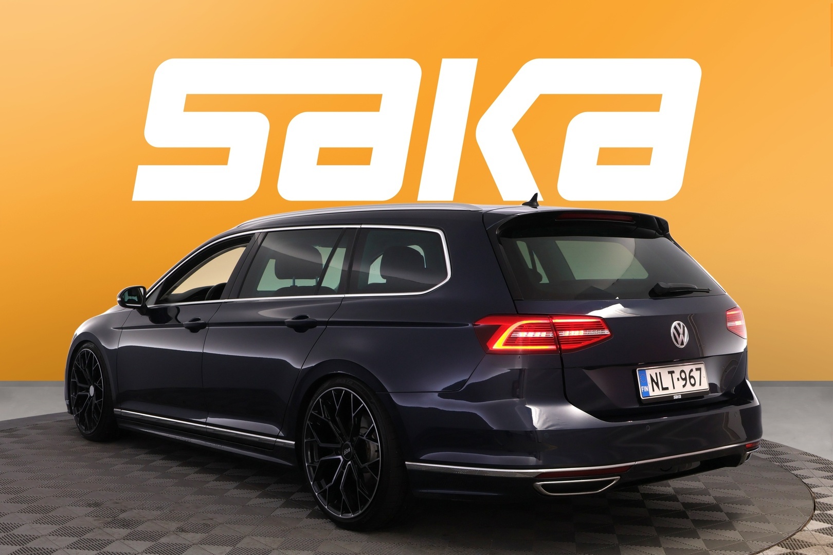 VOLKSWAGEN Passat 2016