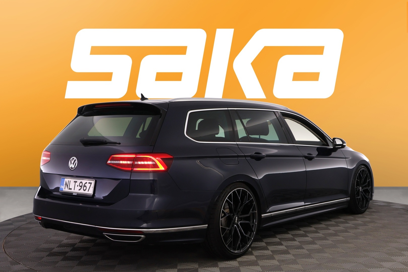 VOLKSWAGEN Passat 2016