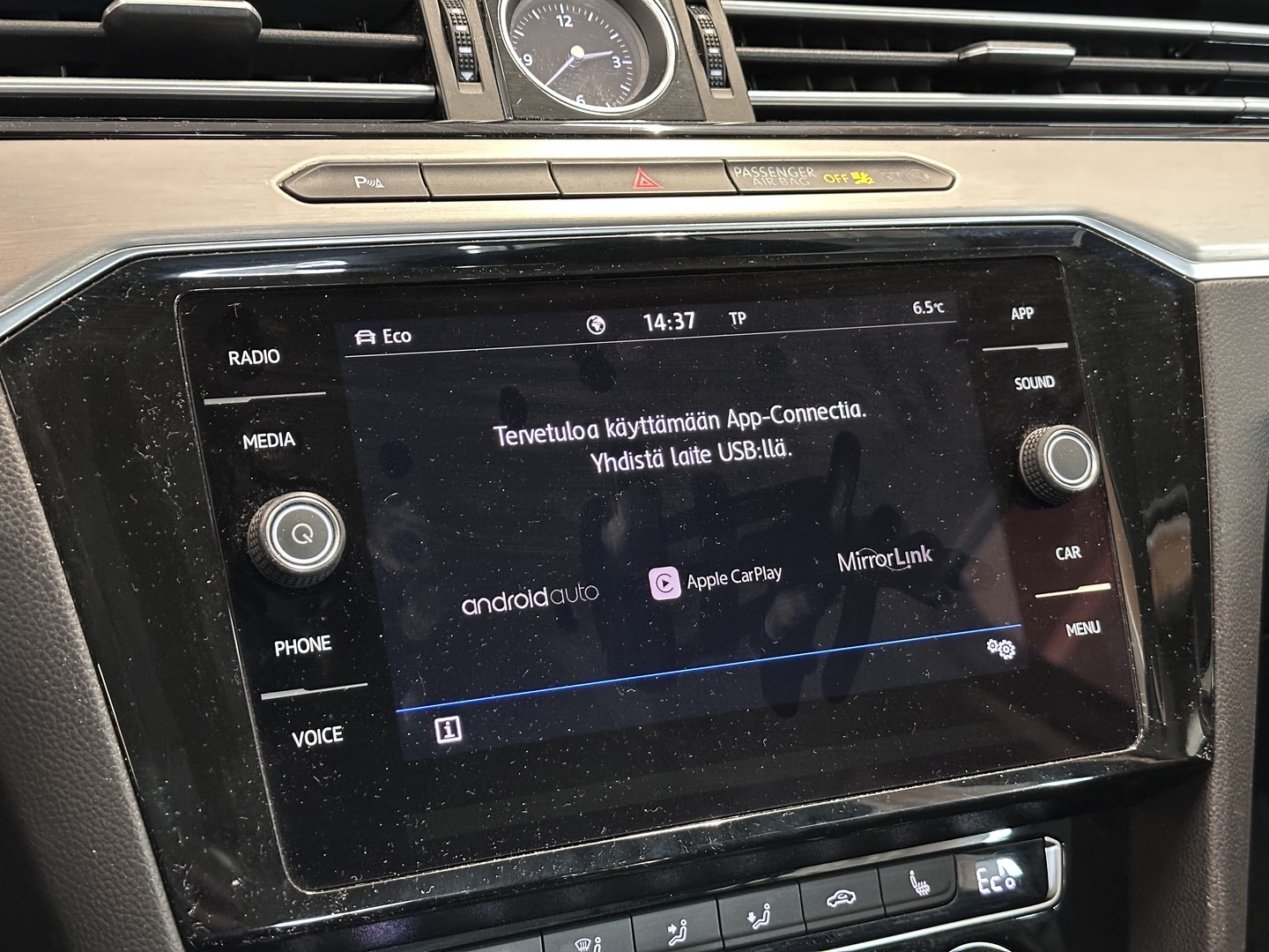 VOLKSWAGEN Passat 2018