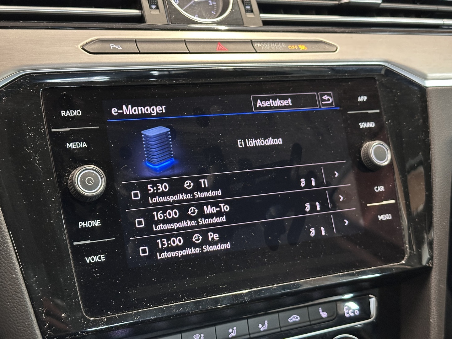 VOLKSWAGEN Passat 2018