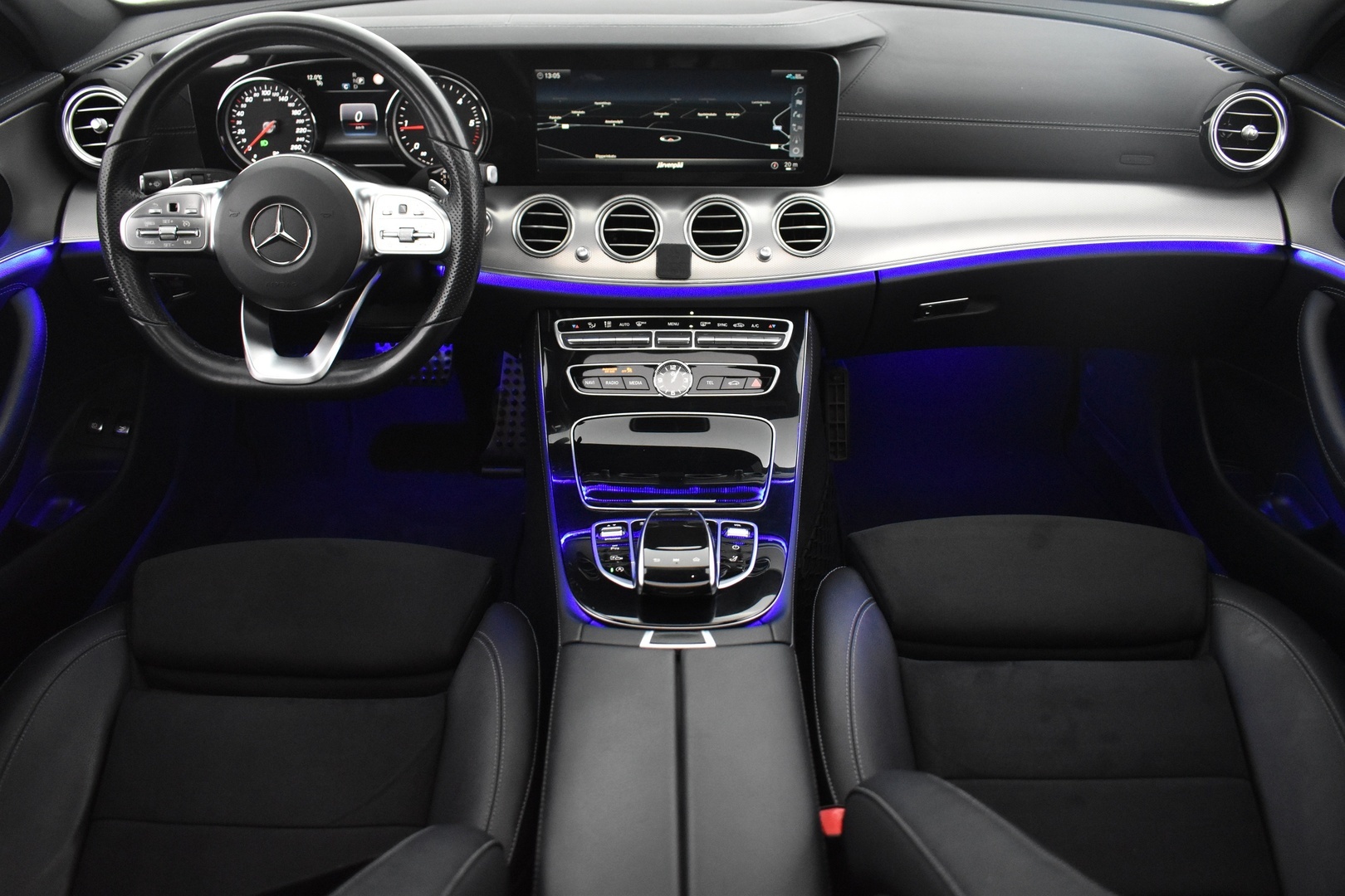 MERCEDES-BENZ E 2019