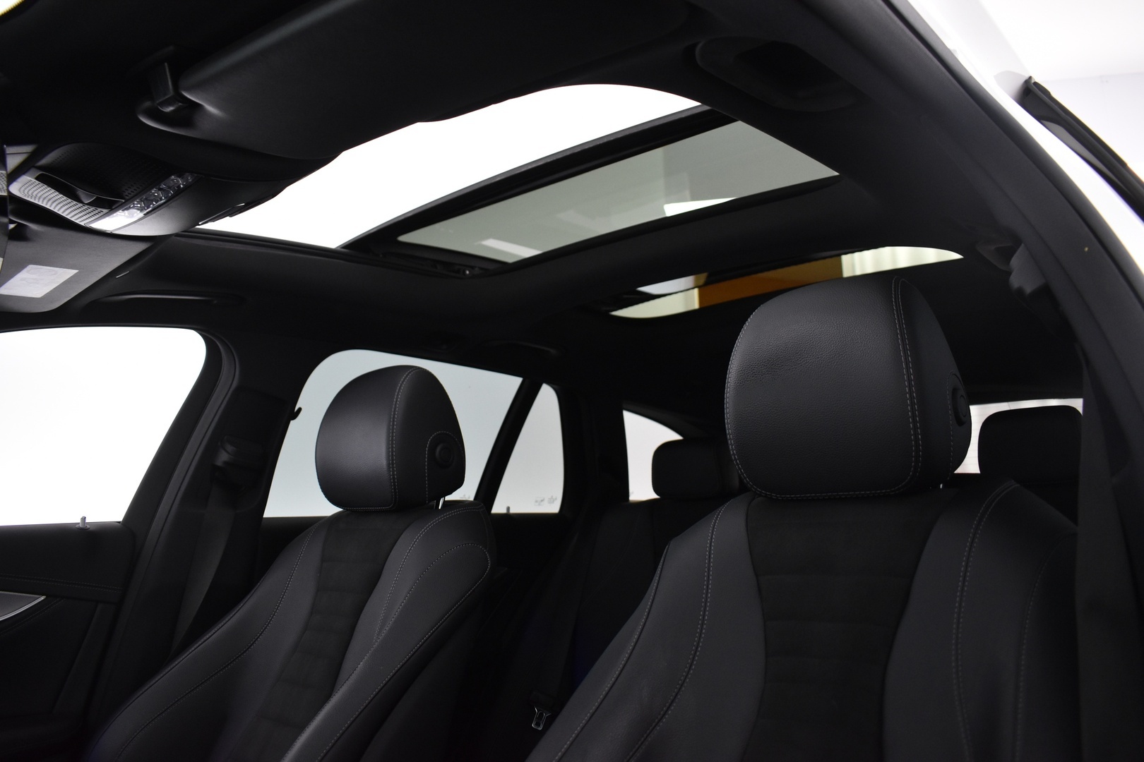 MERCEDES-BENZ E 2019