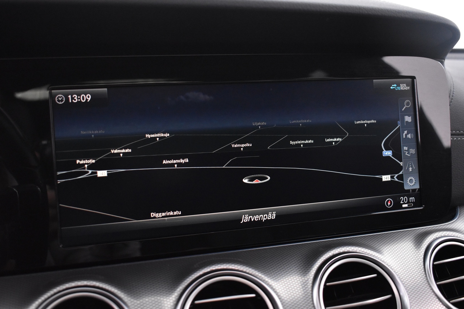 MERCEDES-BENZ E 2019