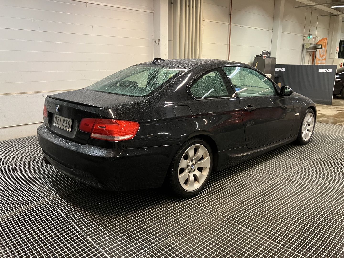 BMW 325 2008