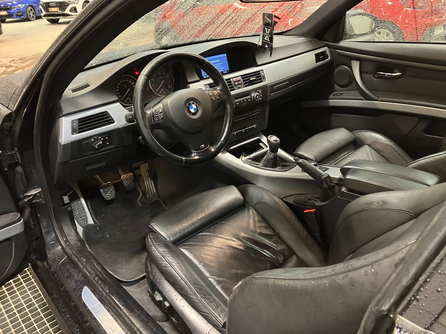 BMW 325 2008