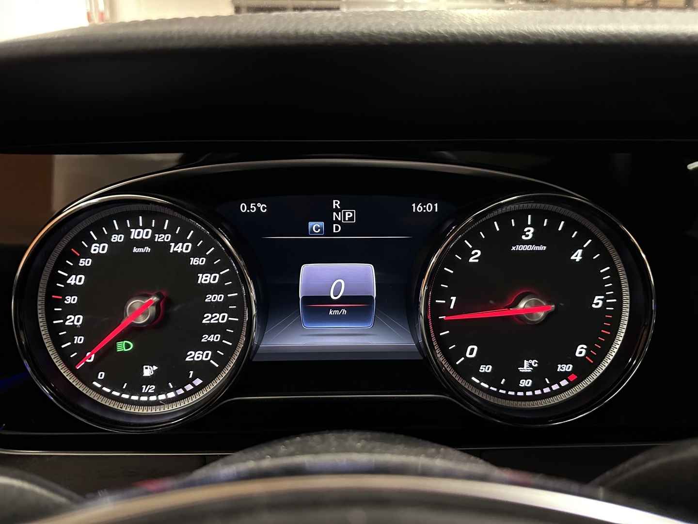 MERCEDES-BENZ E 2017