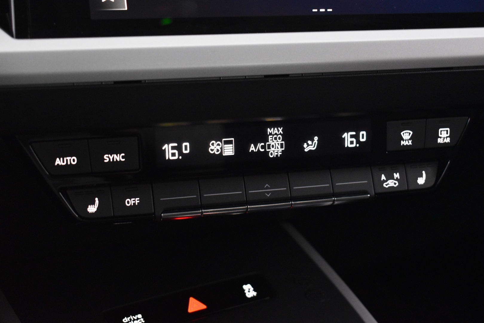 AUDI Q4 e-tron 2022