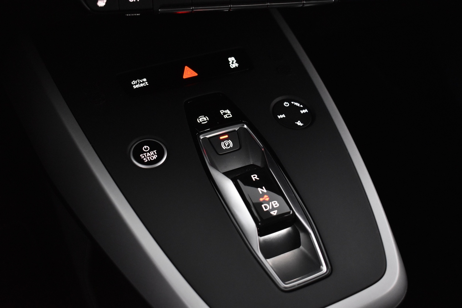 AUDI Q4 e-tron 2022