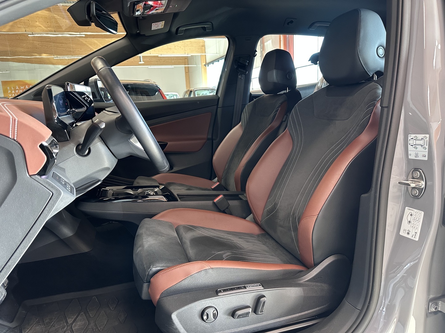 VOLKSWAGEN ID.4 2023