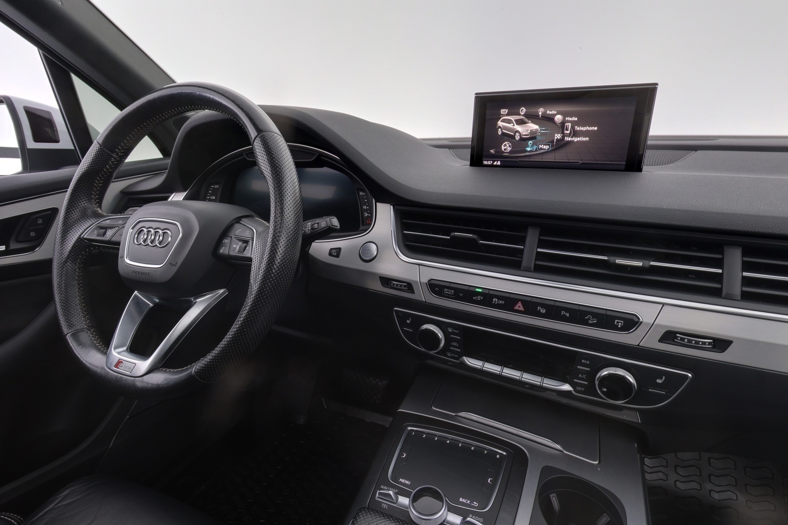 AUDI Q7 2017