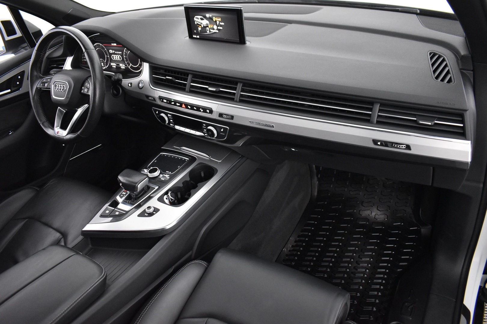 AUDI Q7 2017