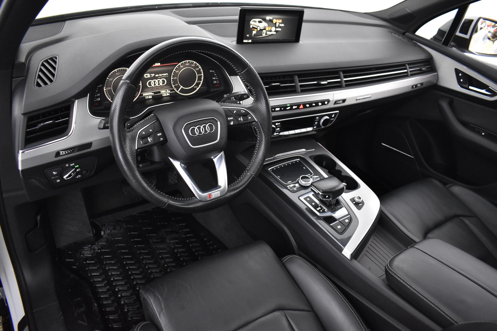 AUDI Q7 2017