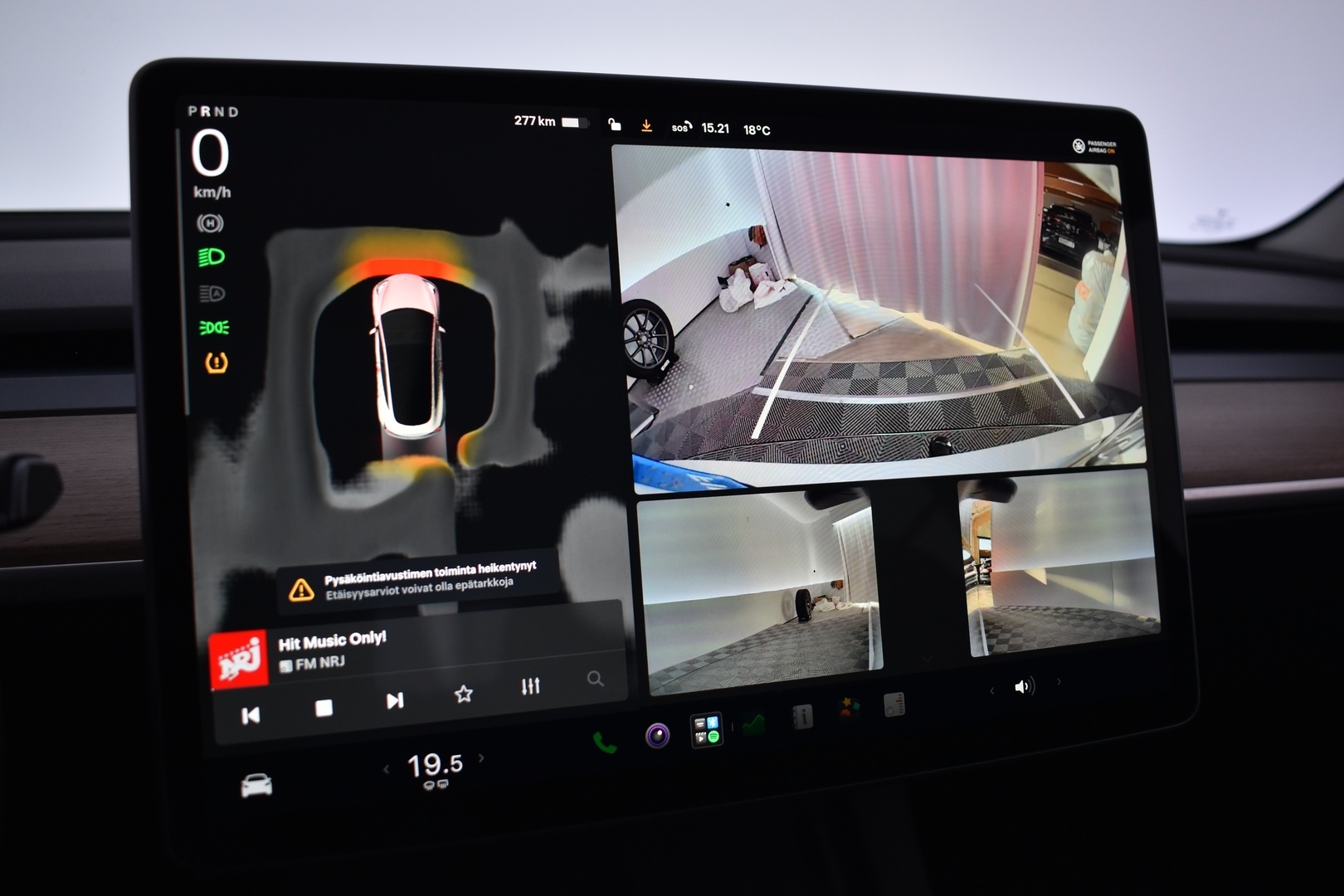 TESLA Model 3 2023