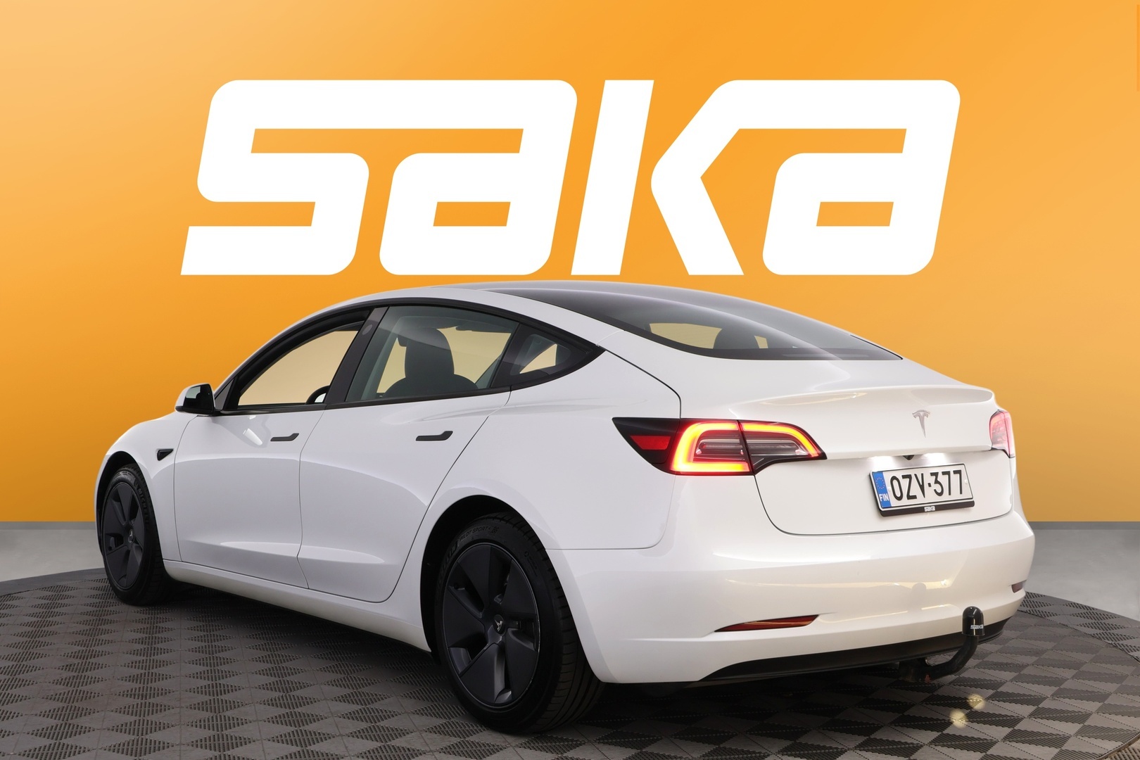 TESLA Model 3 2023