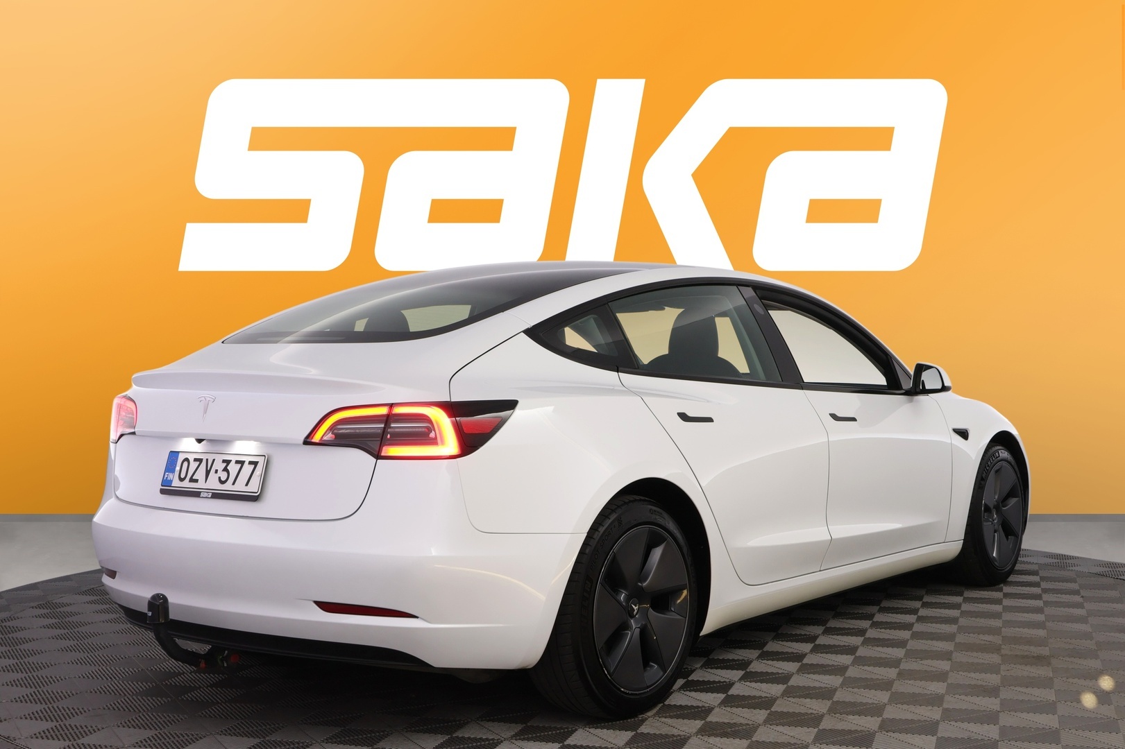 TESLA Model 3 2023