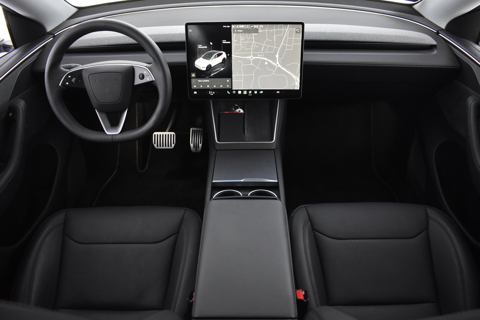 TESLA Model Y 2025