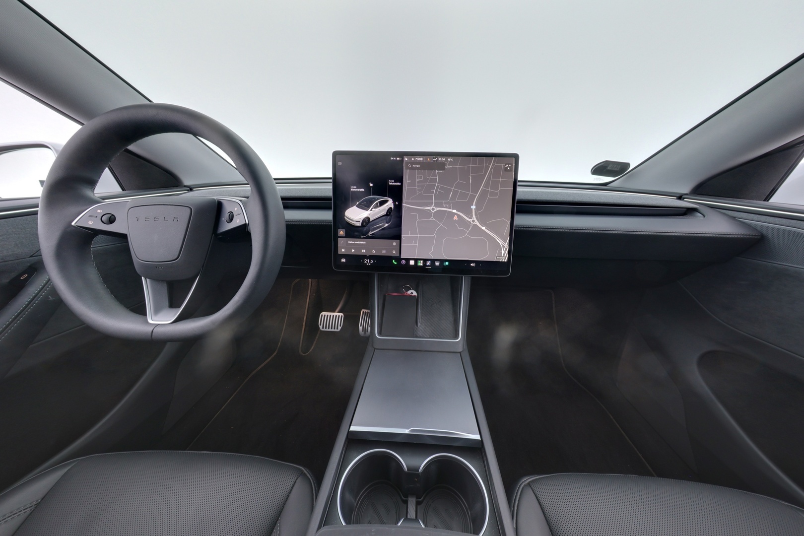 TESLA Model Y 2025