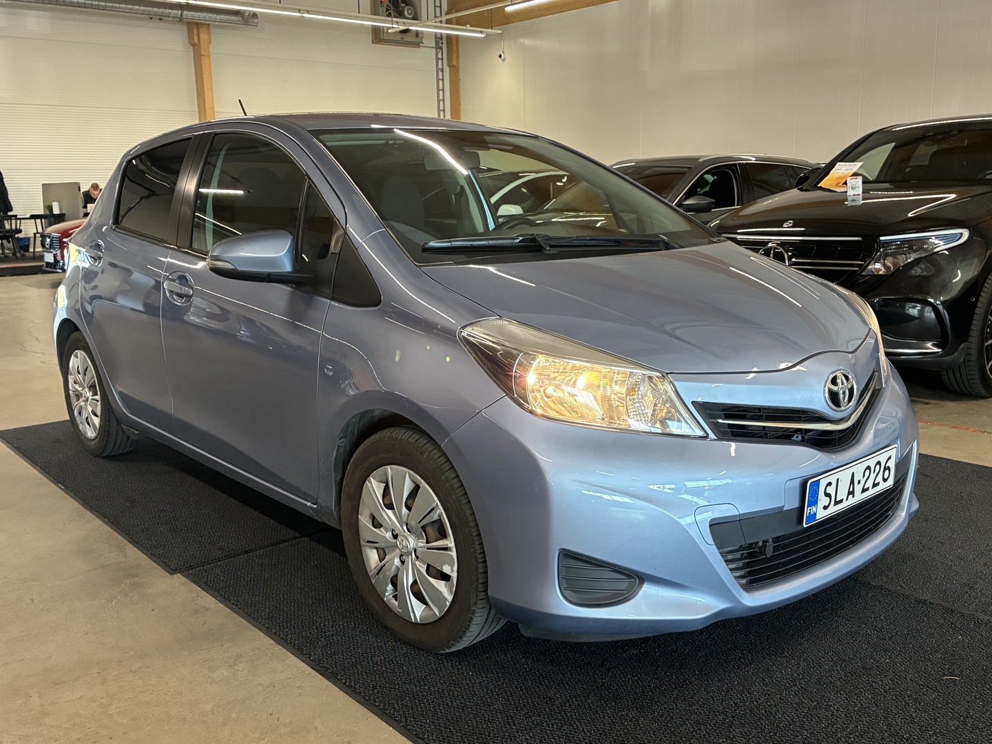 TOYOTA Yaris 2013