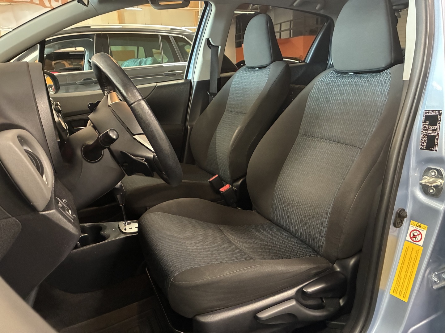 TOYOTA Yaris 2013