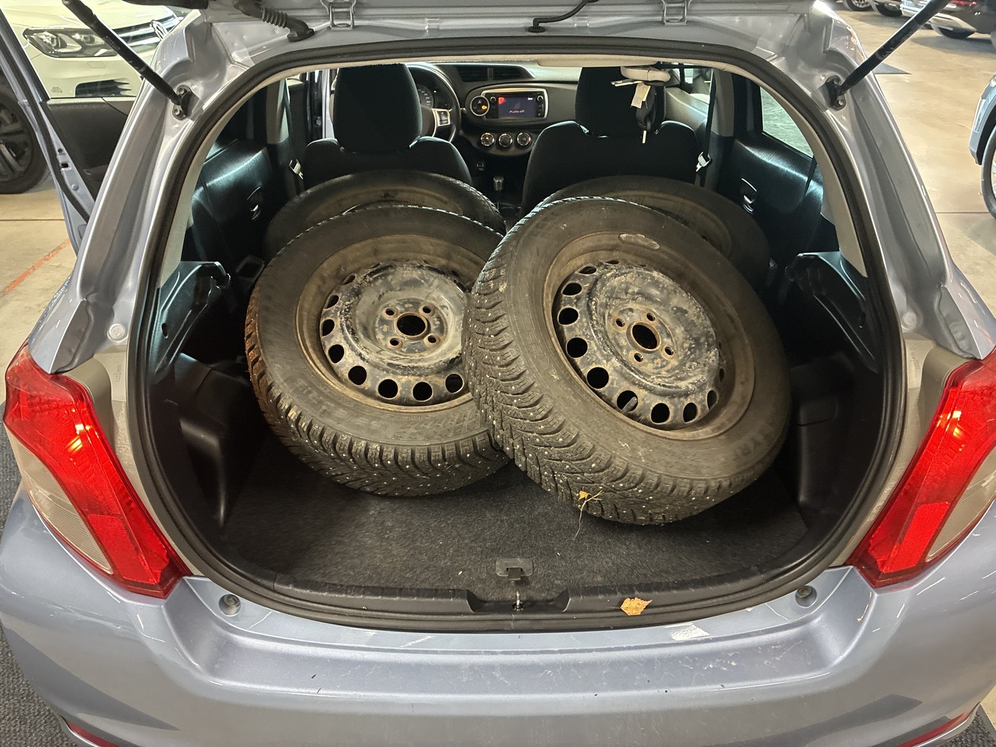 TOYOTA Yaris 2013