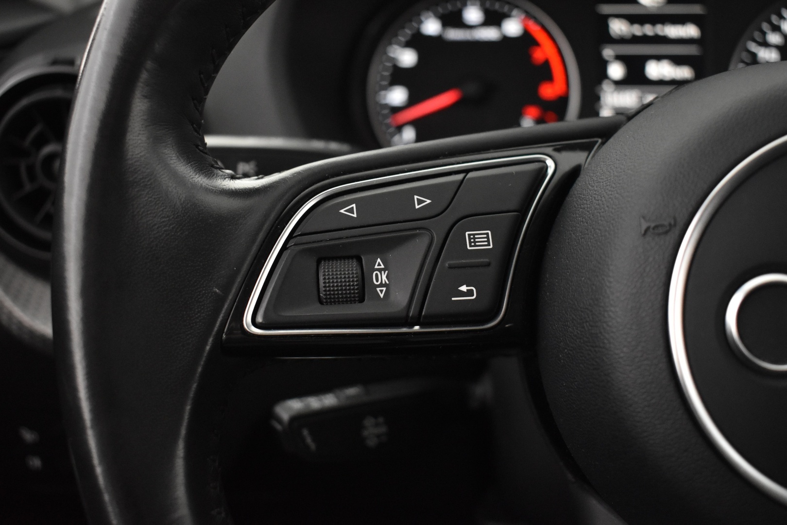 AUDI Q2 2017