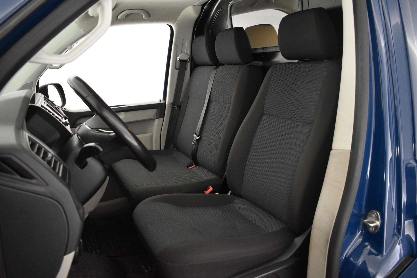 VOLKSWAGEN Transporter 2016