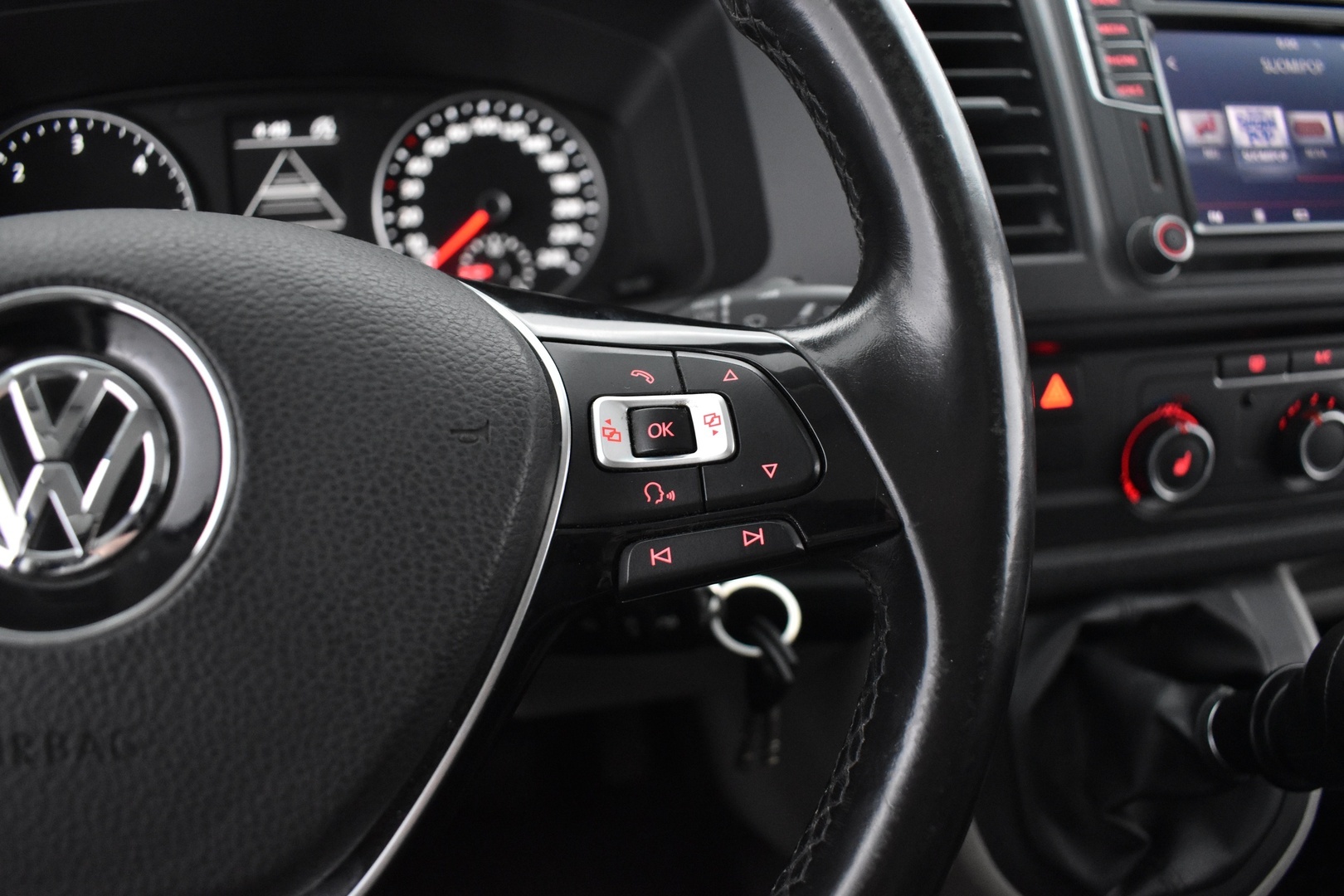 VOLKSWAGEN Transporter 2016