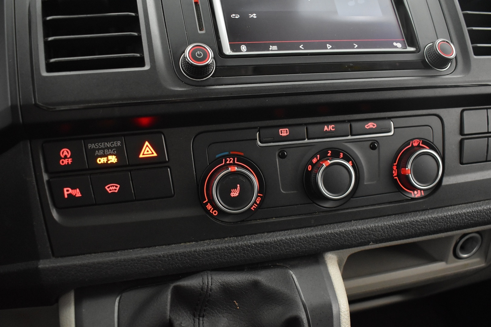 VOLKSWAGEN Transporter 2016