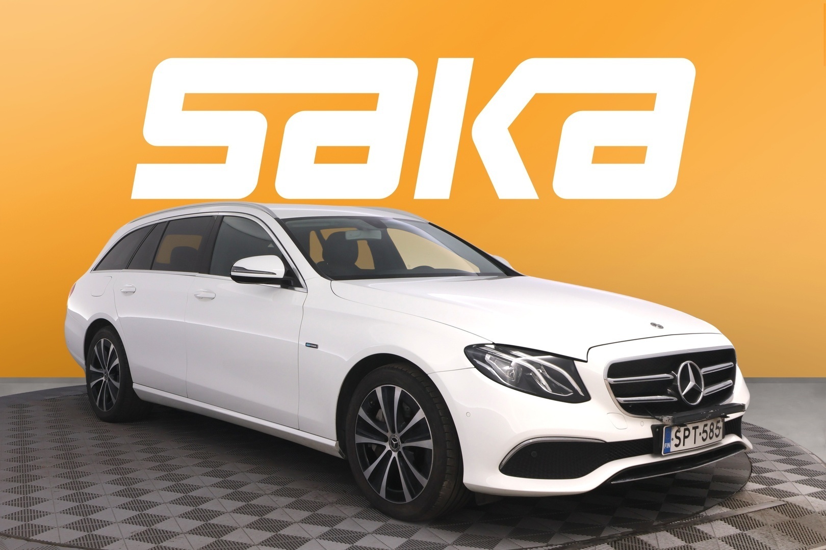 MERCEDES-BENZ E 2021