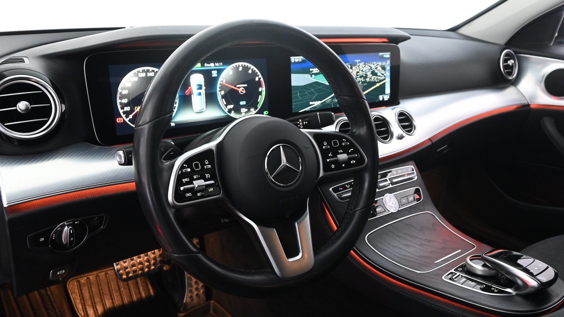 MERCEDES-BENZ E 2021