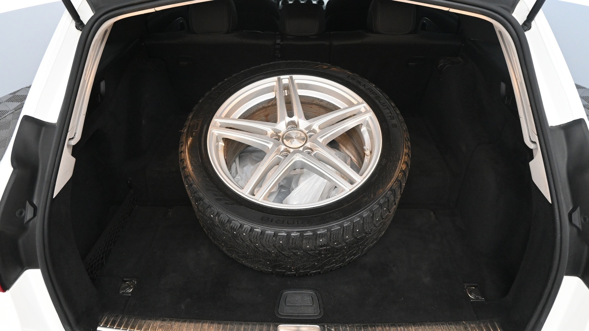 MERCEDES-BENZ E 2021