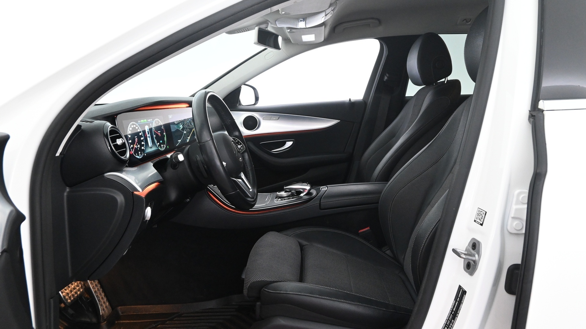 MERCEDES-BENZ E 2021