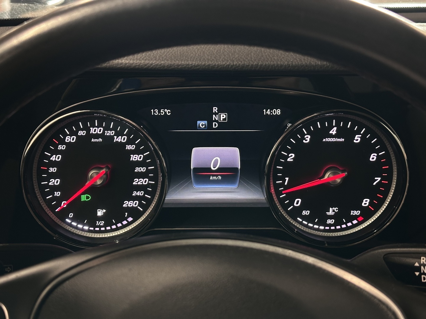 MERCEDES-BENZ E 2016