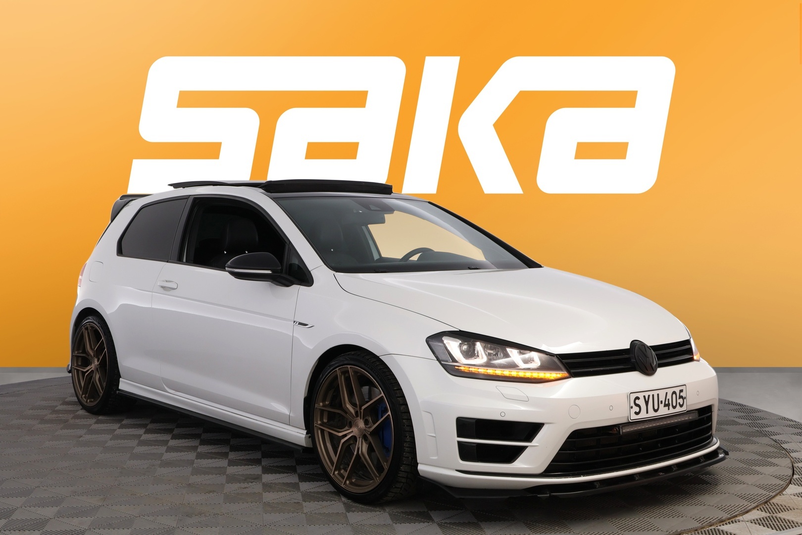 VOLKSWAGEN Golf 2015