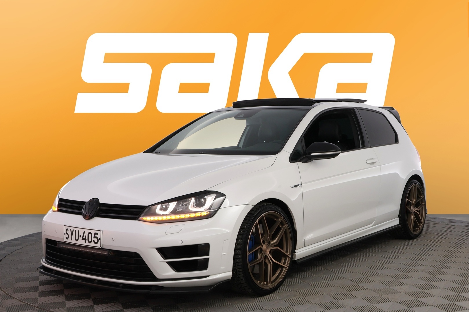 VOLKSWAGEN Golf 2015
