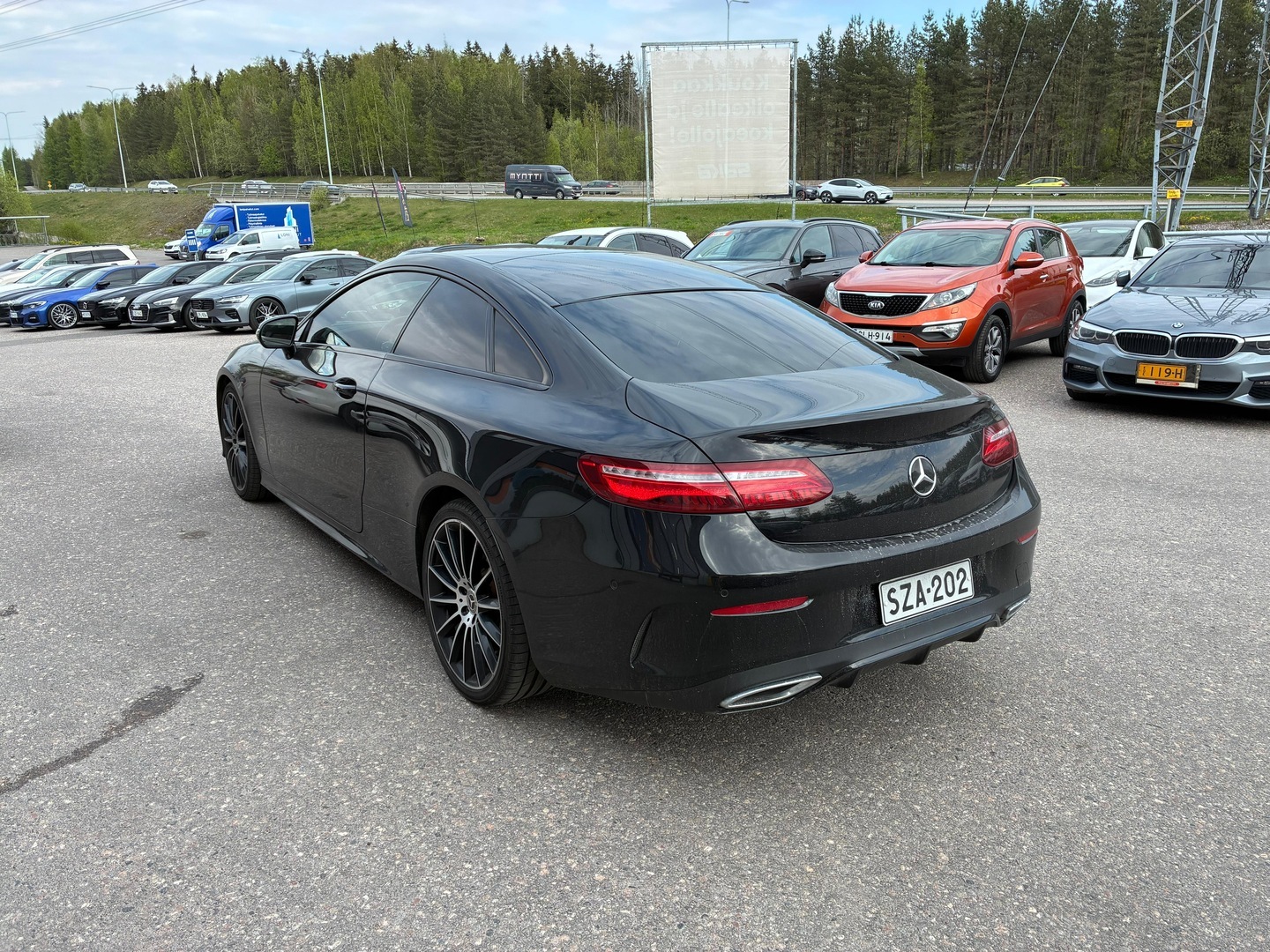 MERCEDES-BENZ E 2019