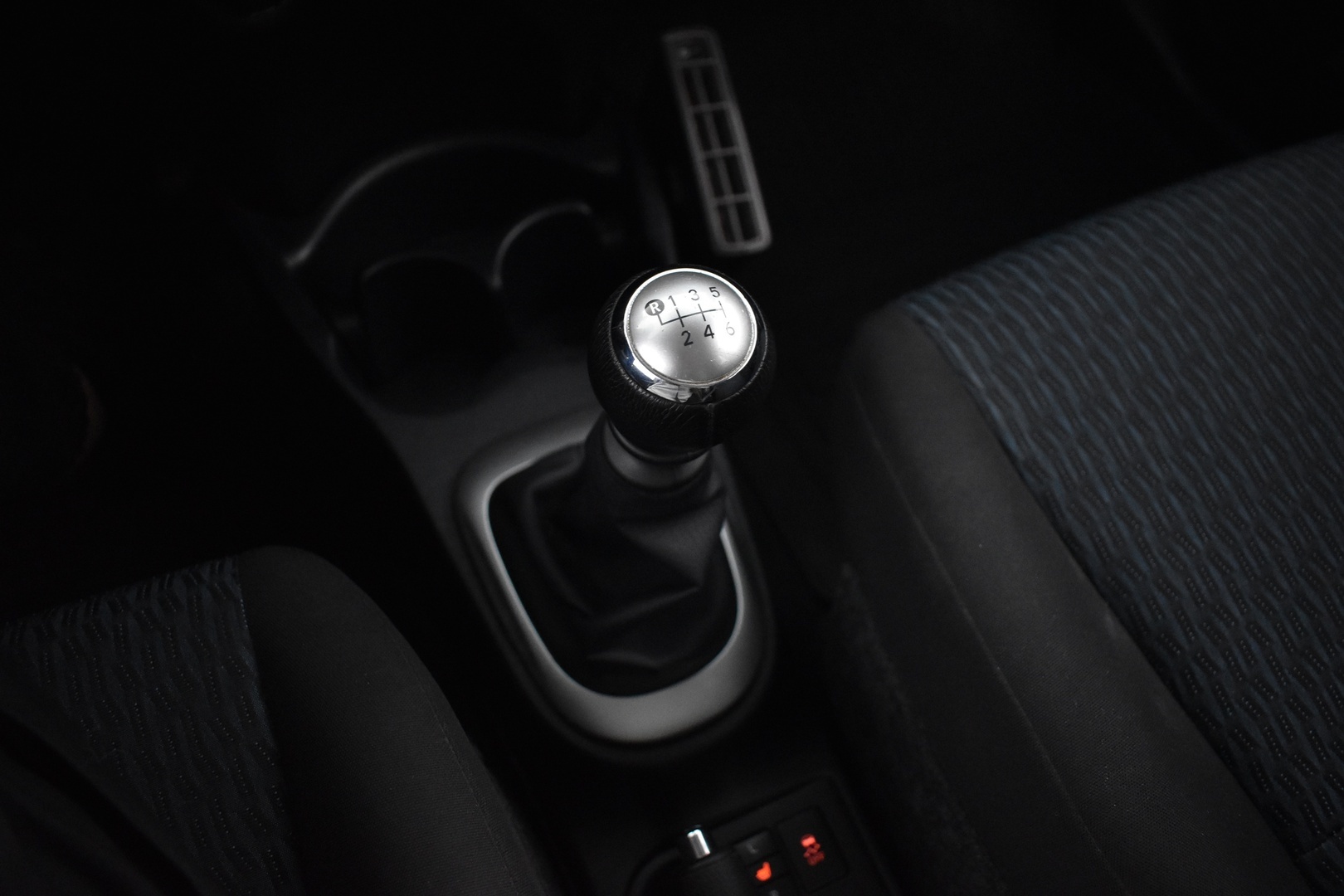 TOYOTA Yaris 2012