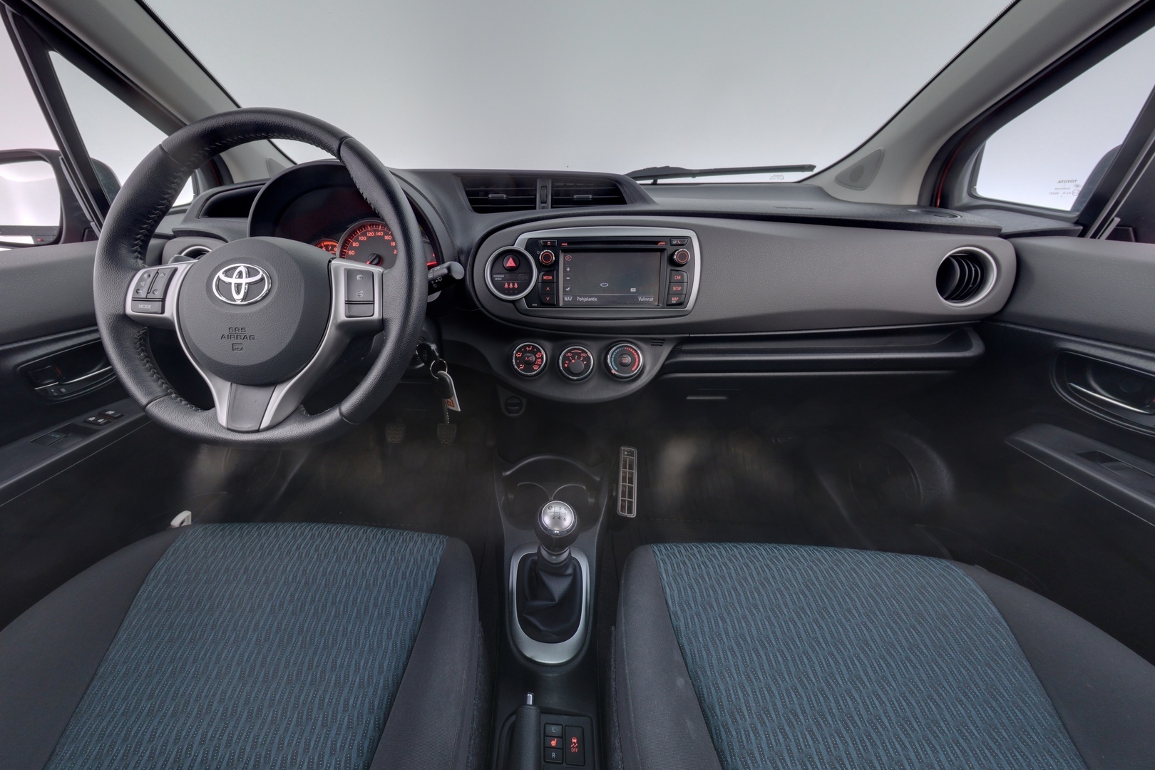 TOYOTA Yaris 2012