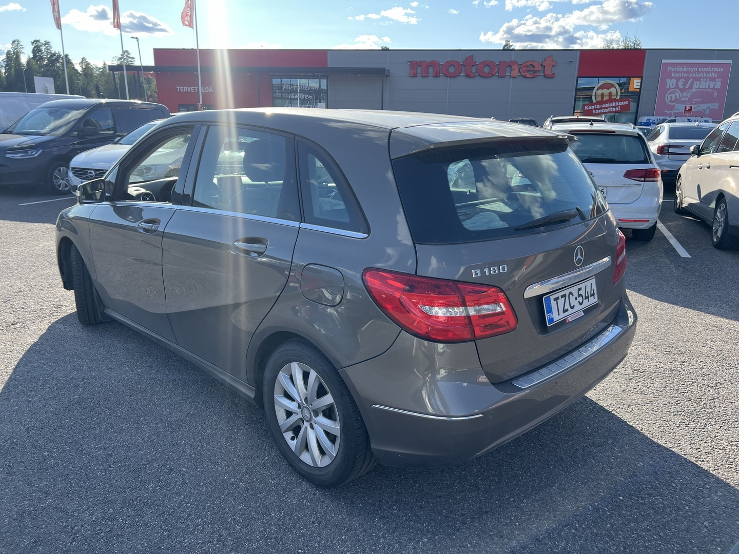 MERCEDES-BENZ B 2013