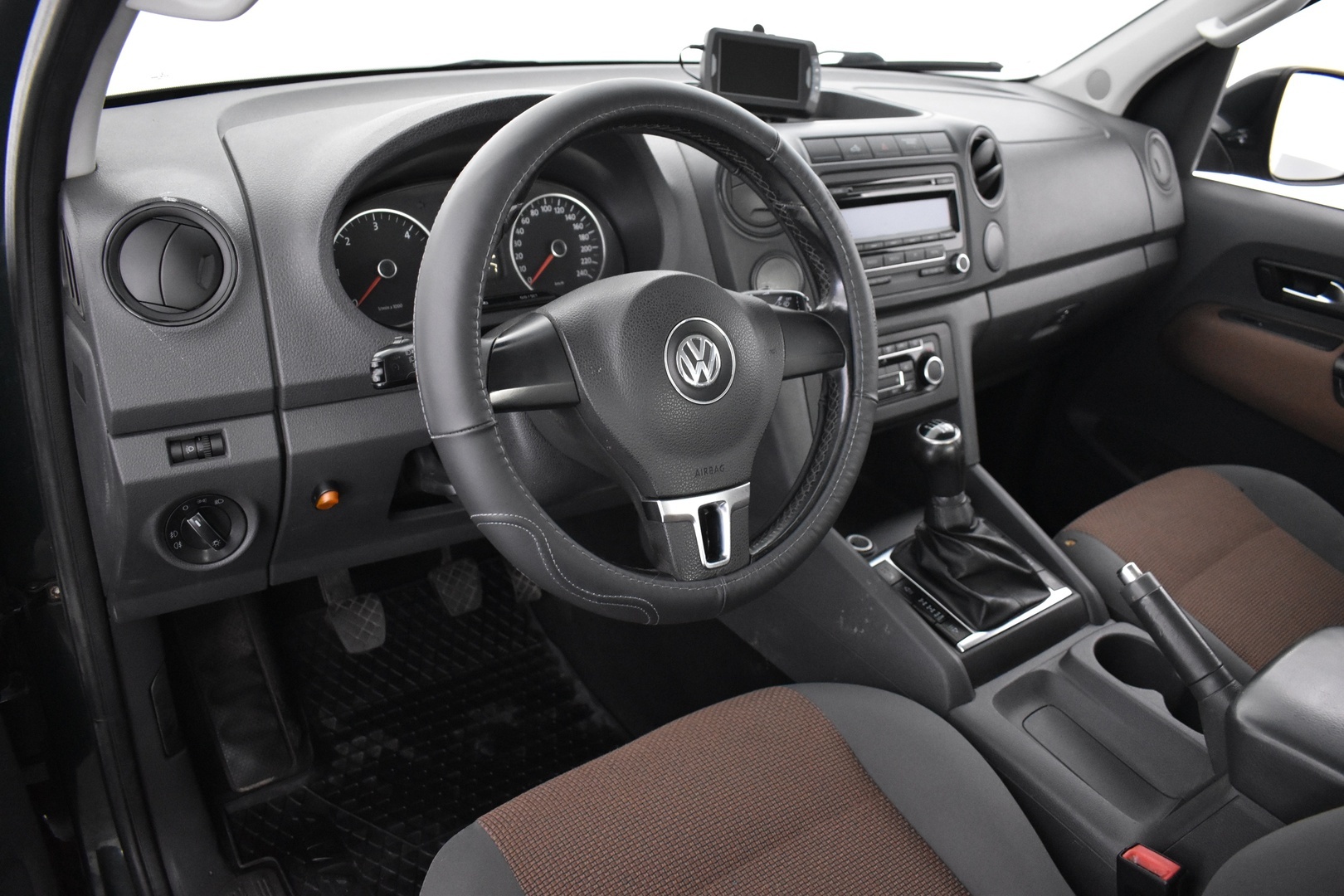 VOLKSWAGEN Amarok 2011